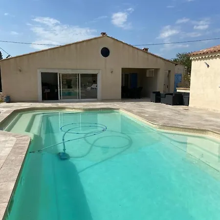 Hébergement de vacances Logement La Cigale Dans Avec Piscine Le Beausset