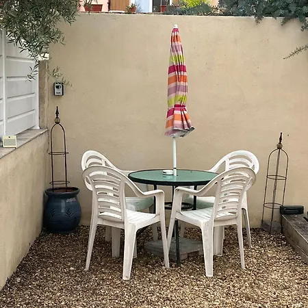 Logement La Cigale Dans Avec Piscine * Le Beausset