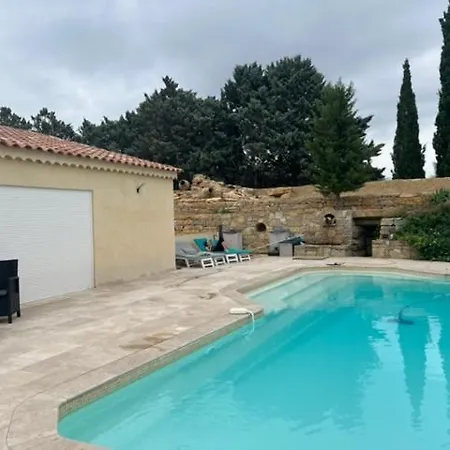 Hébergement de vacances Logement La Cigale Dans Avec Piscine Le Beausset